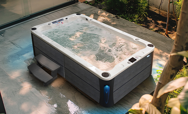 Deck Series Strasbourg hot tubs for sale